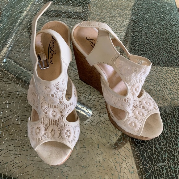 Shoes - Picture 2 of 6